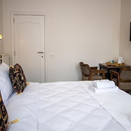 ליר Hotel Guzy מראה חיצוני תמונה
