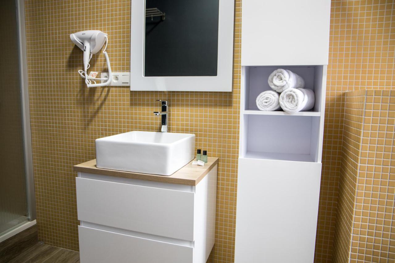 ליר Hotel Guzy מראה חיצוני תמונה